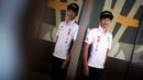 <p>Pembalap Astra Honda Racing Team, Fadillah Arbi Aditama berpose di depan fotografer setelah melakukan wawancara di Penang Bistro Gatot Subroto, Jakarta Selatan, Senin (24/07/2023). (Bola.com/Bagaskara Lazuardi)</p>