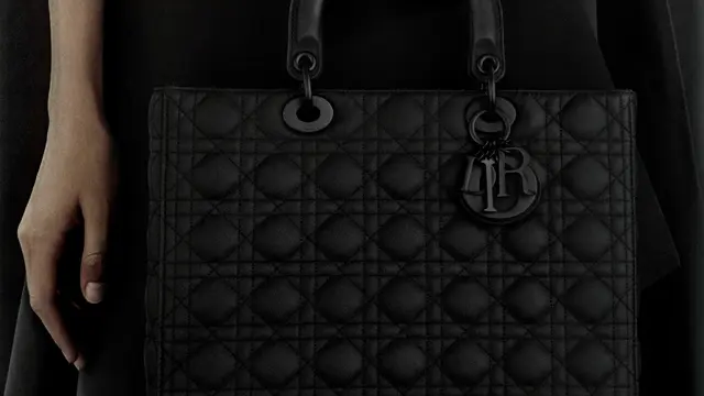 Tampil Lebih Modern, Ini Penampilan Terbaru 3 Tas Ikonis Dior