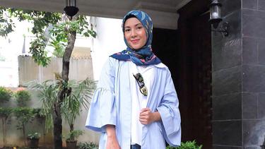 Setelah Menikah Dan Punya Anak 18 Artis Muda Ini Putuskan Berhijab News Entertainment Fimela Com