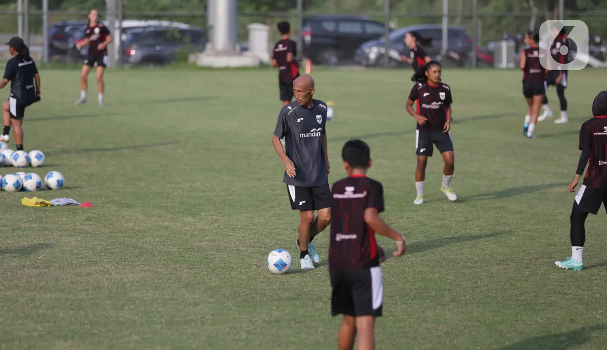 Menurut pelatih Satoru Mochizuki menjadi juara Grup D bukan perihal mudah. (Liputan6.com/Helmi Fithriansyah)
