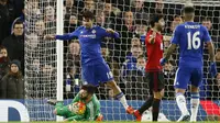 Hiddink Bela Insiden Tinju Tembok Costa
