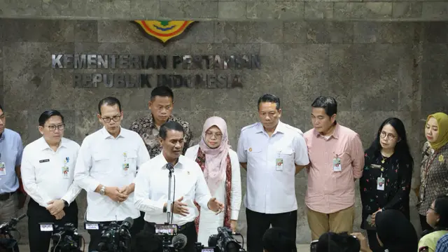 Nomor Pengaduan Mentan Amran Efektif, 4 Perusahaan Langsung Kena Blacklist Karena Edarkan Pupuk Palsu