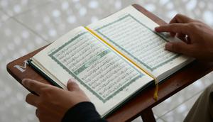 ilustrasi membaca al-quran (Image Bank Liputan6)