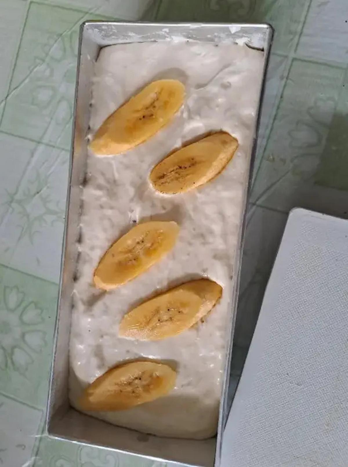 Resep dan Cara Membuat Bolu Pisang Putih Telur Bebas Kolesterol