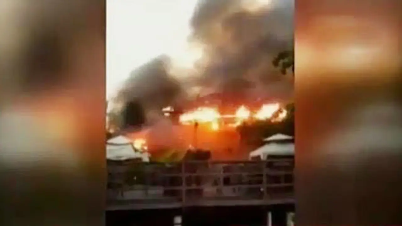 Kebakaran Kafe Ternama di Manado