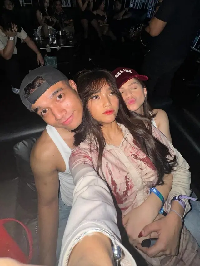 Maudy Efrosina Pacar Fadly Faisal