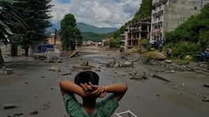Korban Tewas Banjir Bandang Nepal Bertambah Jadi 160 Orang, Ratusan Turis Hilang
