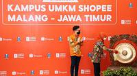 Kampus UMKM Shopee diresmikan oleh Gubernur Jawa Timur, Khofifah Indar Parawansa pada Selasa (12/4).