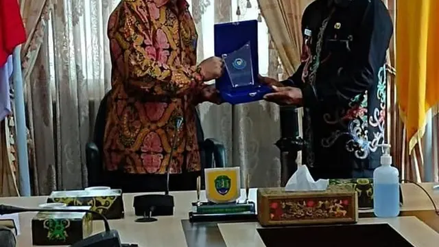 KKP menerima hibah Barang Milik Daerah (BMD) berupa tanah seluas 3.000 m2 dari Pemerintah Kabupaten Bulungan, Provinsi Kalimantan Utara. (Dok KKP)