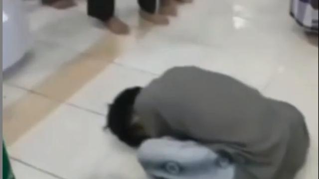 Dikira Meninggal, Pria Ini Ternyata Tertidur Waktu Kotbah Jumat