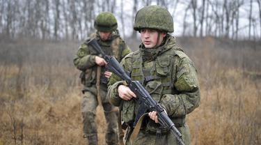 FOTO: Latihan Militer Rusia di Tengah Ketegangan dengan Ukraina