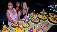 Ternyata, Thailand juga memiliki tradisi serupa bernama Festival Loi Krathong yang kerap diselenggarakan setiap akhir tahun.