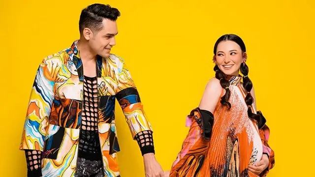 6 Potret Maternity Shoot Asmirandah dengan Tema 'Colorful', Jadi Konsep Terakhir