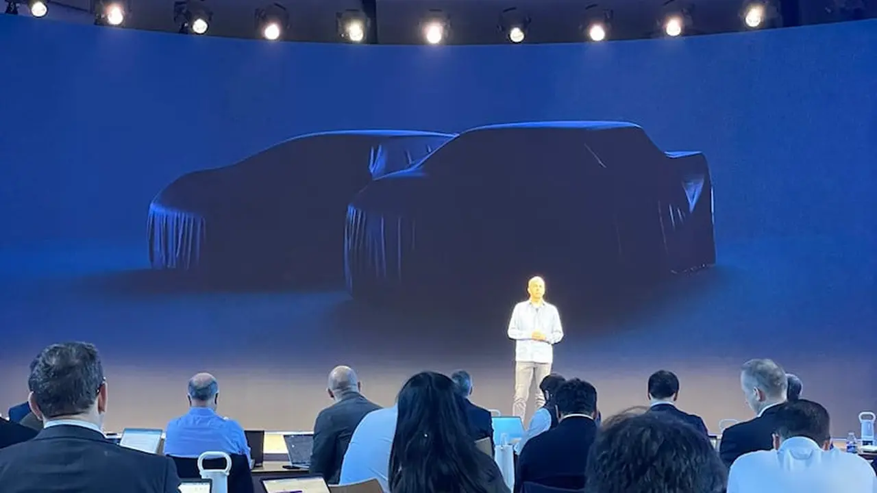 Doug Field memaparkan rencana SUV listrik tiga baris Ford, Mei 2023