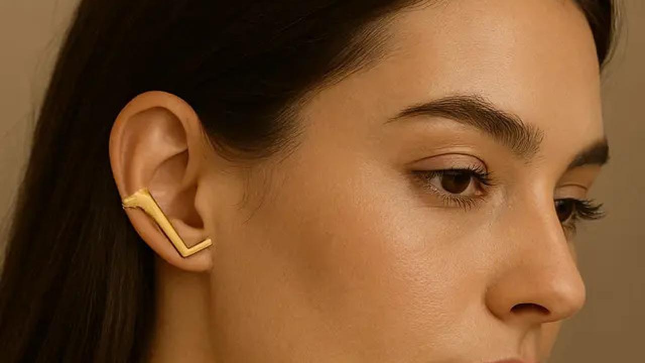 6 Model Anting Panjang ke Atas 2025, Pilihan Tepat untuk Tampil Glamour di Acara Pesta