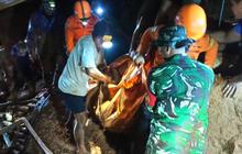 Tragis! Dua Penambang Emas Sangihe Tewas Tertimbun Longsor, SAR Gabungan Lakukan Evakuasi Dramatis