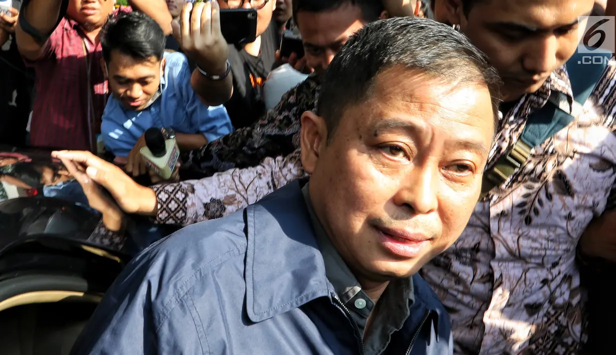 Menteri ESDM, Ignasius Jonan usai menjalani pemeriksaan di gedung KPK Jakarta, Jumat (31/5/2019). Jonan diperiksa sebagai saksi dalam kasus suap PLTU Riau-1 untuk tersangka Dirut nonaktif PLN Sofyan Basir dan Bos Borneo Lumbung Energi dan Metal Samin Tan. (Liputan6.com/Johan Tallo)