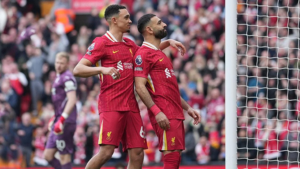 Depresi! Mohamed Salah Umbar Alasan Trent Alexander-Arnold Tinggalkan Liverpool
