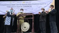 Wakil Wali Kota Cirebon saat menghadiri kegiatan pelatihan SDM Pariwisata Tingkat Kota Cirebon. Foto (Istimewa)