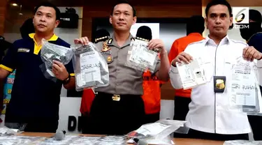 Polri menggandeng Pusat Pelaporan Analisis Transaksi Keuangan (PPATK) untuk mengusut aliran dana sindikat penebar kebencian, Saracen. 