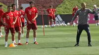 Joe Hart Impikan Dilatih Pep Guardiola, tetapi...