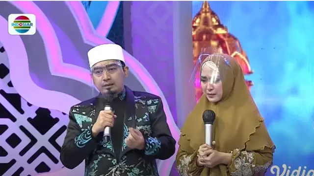 Ustaz Solmed dan April Jasmine (YouTube/ Indosiar)
