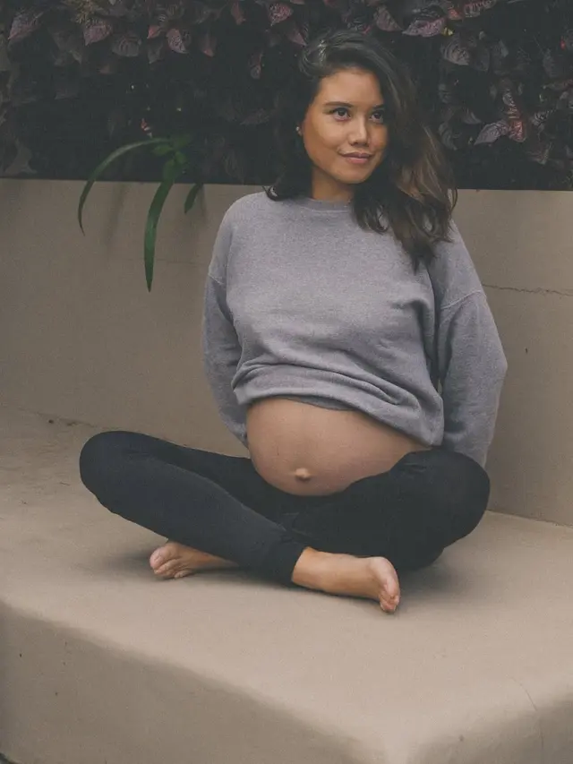 Potret 6 Artis Berdarah Bali Pamer Baby Bump, Mahalini Semakin Pancarkan Pesona