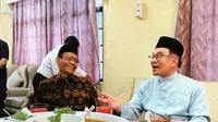 Cawapres nomor urut 3, Mahfud Md bertemu dengan Perdana Menteri (PM) Malaysia Dato Seri Anwar Ibrahim, Jumat (8/12/2023). (Foto: Istimewa)