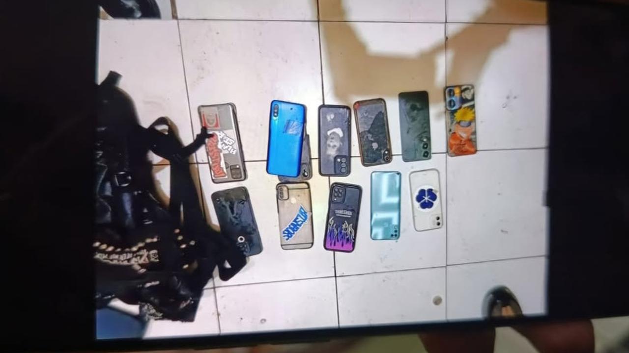 ‘Raja Copet’ di Stadion GBLA Bandung, Sekali Beraksi Dapat 11 Ponsel