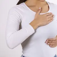 Faktor keturunan atau genetik memiliki peran signifikan dalam risiko terkena kanker payudara. Foto: Freepik