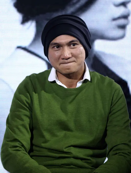 Mumpung anak-anaknya belum besar, ia berusaha untuk menutup berita negatif masa lalu yang sudah terekam dalam mesin pencari google tersebut dengan cara berita-berita baik. (Nurwahyunan/Bintang.com)