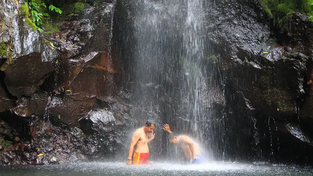 Air Terjun Kakek Bodo
