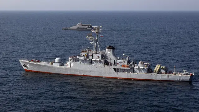 Iran, Rusia, dan China Kerahkan Kapal Perang dalam Latihan Militer Bersama di Teluk Oman