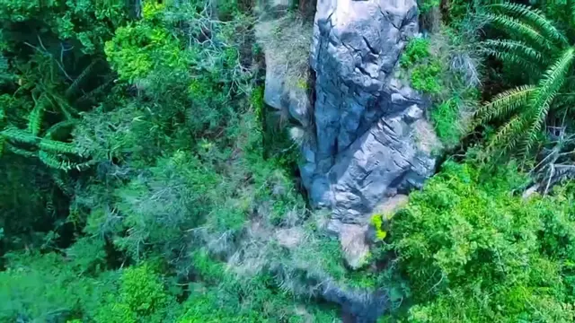 Gunung Negara Padang. (Dok: YouTube https://youtu.be/n5_lscnD_Sw?si=YeZSNQCVeIN2GQMQ)