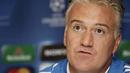 Pelatih Olympique Marseille Didier Deschamps di sesi konferensi pers di Stamford Bridge, London, 27 September 2010 jelang laga penyisihan Grup F Liga Champions lawan Chelsea. AFP PHOTO / IAN KINGTON 
