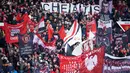 Skor 2-0 bertahan hingga berakhirnya pertandingan. Hasil tersebut berhasil memutus rekor buruk tiga laga sebelumnya yang berakhir dengan skor imbang. Kemenangan itu juga membuat MU menduduki peringkat kelima klasemen sementara Liga Inggris dengan koleksi 35 poin. (AP Photo/Dave Thompson)