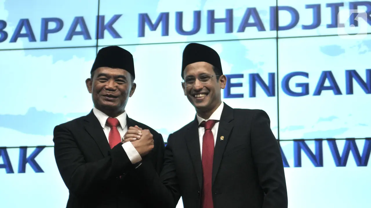 Muhadjir Effendy Lepas Jabatan Mendikbud ke Nadiem Makarim