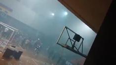 Fans Juventus dan Fans Real Madrid Indonesia Saling Bentrok dalam nobar leg kedua semifinal Liga Champions, di Jakarta.