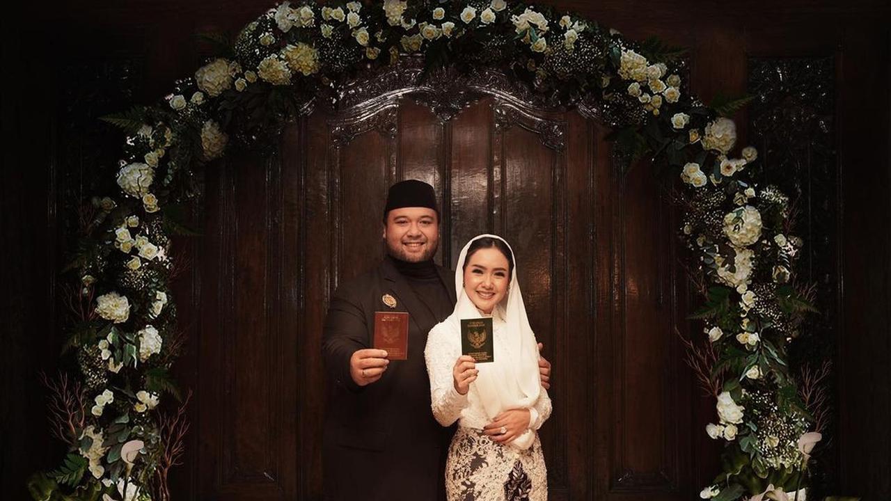 Deretan Artis Ini Pilih Menikah Diam-Diam, Nissa Sabyan Jadi yang Terbaru