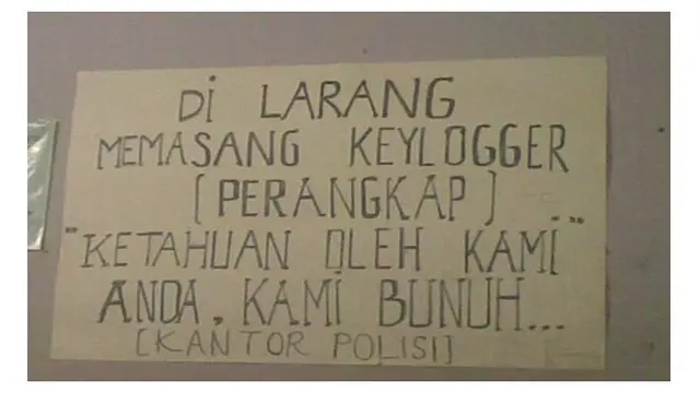 Tulisan Kocak Saat di Warnet Ini Malah Bikin Cengar-Cengir