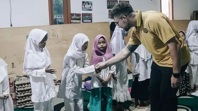 Dewa United Gelar Bukber di Pondok Pesantren Auliyaul Fikriyah