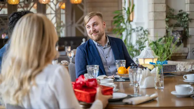 Ciri Orang yang Selalu Memesan Menu yang Sama di Restoran