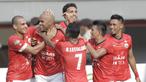 Striker Baru Persija, Reinaldo, melakukan selebrasi usai mencetak gol ke gawang Persiba pada laga Liga 1 di Stadion Patriot, Bekasi, Jumat  (12/8/2017). Persija menang 2-0 atas Persiba. (Bola.com/M Iqbal Ichsan)