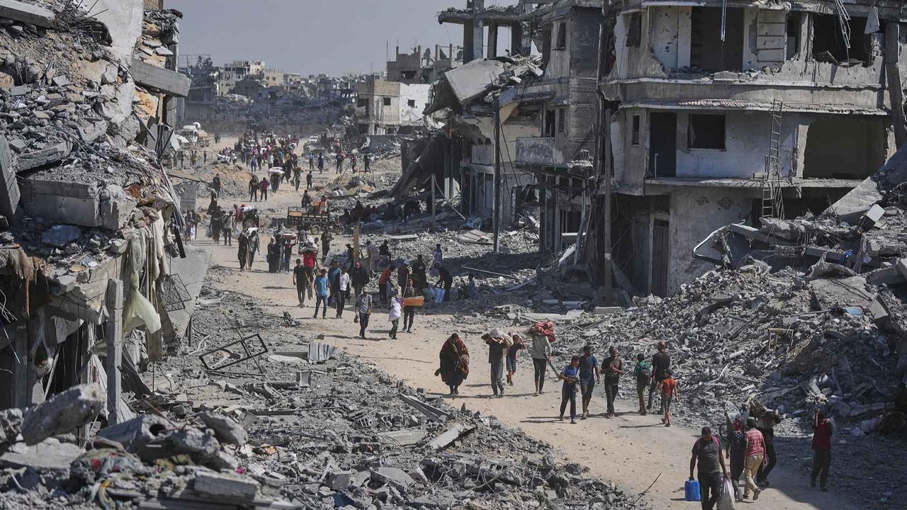 FOTO: Ratusan Ribu Warga Palestina Kembali ke Gaza Usai Gencatan Senjata dengan Israel
