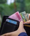 Berhemat memang penting untuk mencapai tujuan finansial, tetapi terlalu lama menahan diri juga bisa membuat hidup terasa melelahkan. Dengan budget yang lebih seimbang, kamu tetap bisa menabung sekaligus menikmati hasil kerja. (Foto/Dok: Pexels)