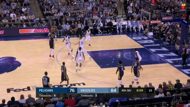 Berita video game recap NBA 2017-2018 antara Memphis Grizzlies melawan New Orleans Pelicans dengan skor 105-102.