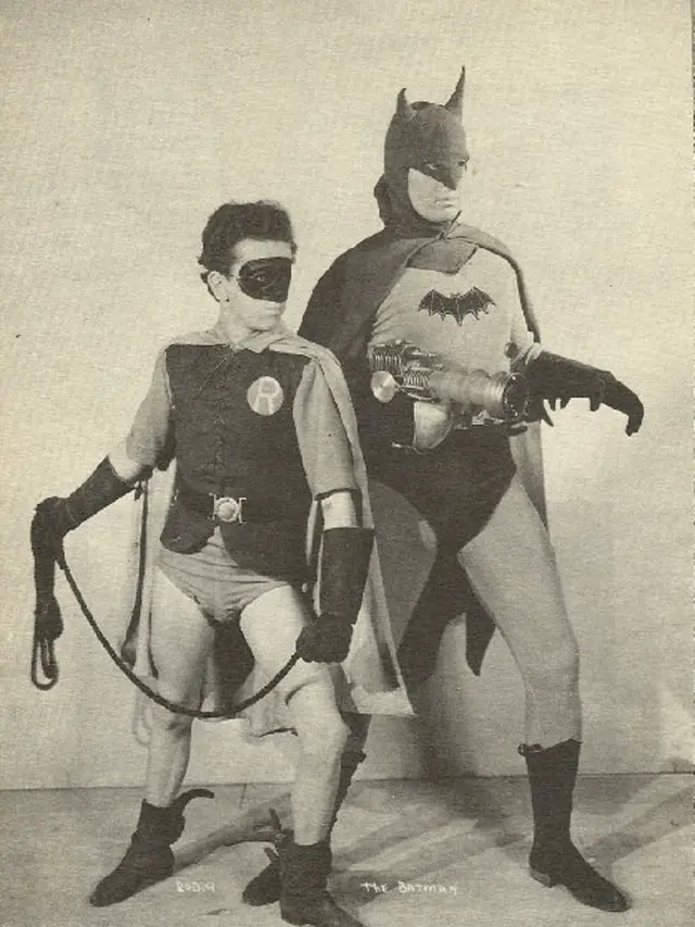 Norak Hingga Gagah, Simak Evolusi Kostum Batman dari Tahun 40-an