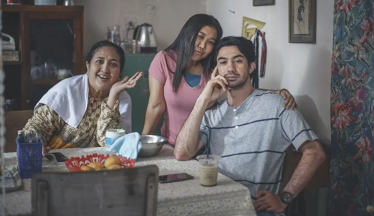 (Instagram/officialpilarez)