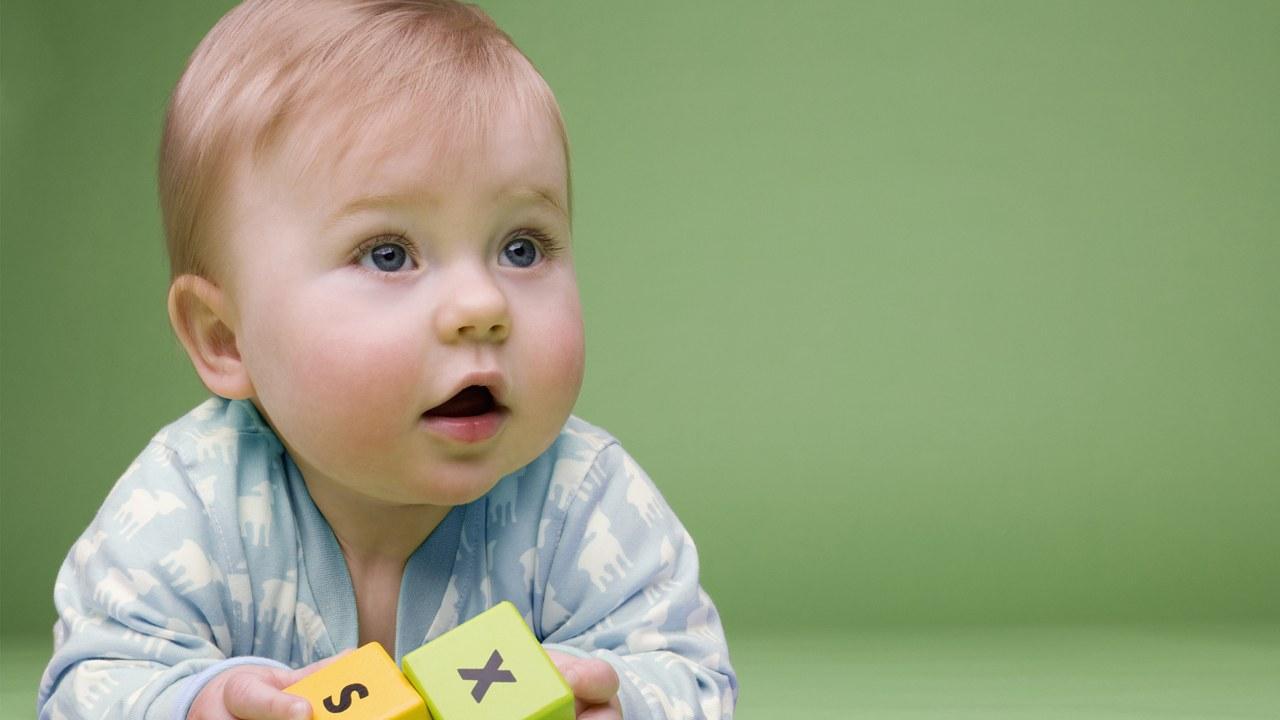 Balita Tak Butuh Mainan Canggih Agar Cerdas