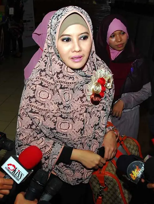 Sejak 14 November 2011, Peggy resmi bercerai dengan lelaki yang telah menikahinya pada 2007 silam. Setelah perceraiannya, tanpa mendapatkan anak itu, hidup Peggy hampa dan gamang. (Istimewa)